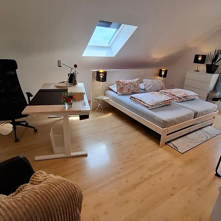 גלטנדורף Apartment Chalet Am Schloss Kaltenberg Nahe Ammersee מראה חיצוני תמונה